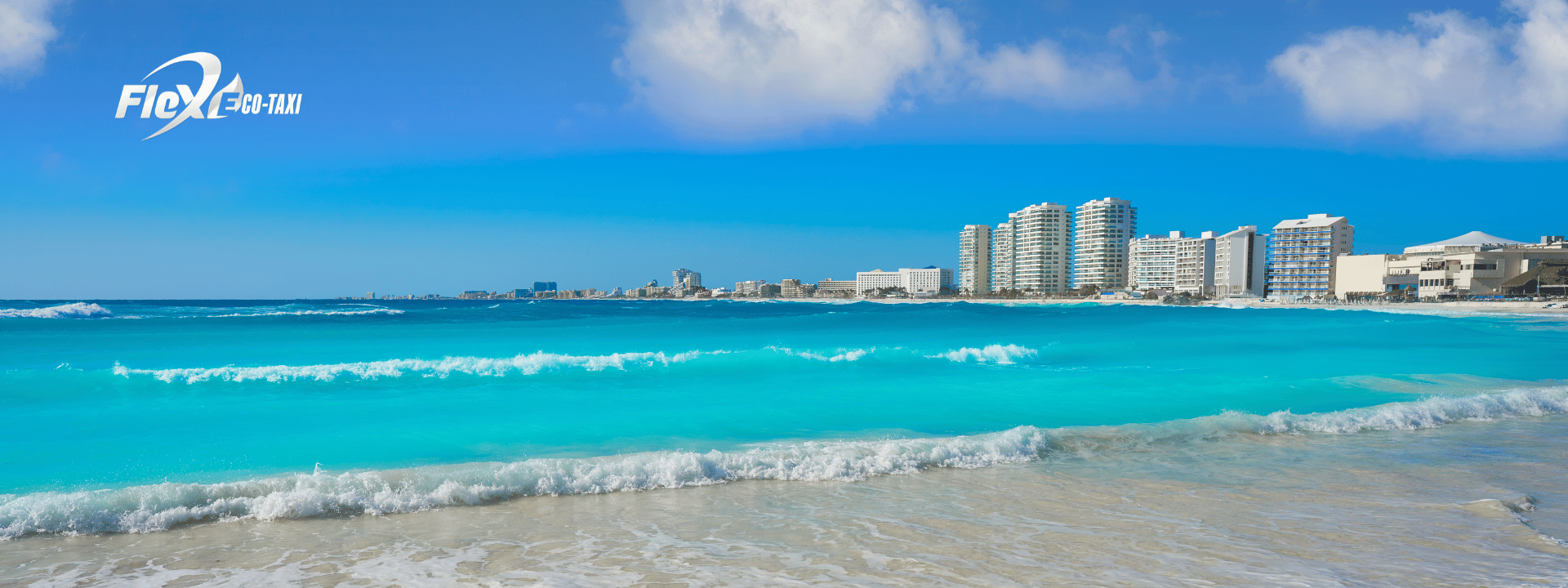 Calm, shallow waters at Playa Caracol, a small and peaceful beach in Cancun’s hotel zone. Flex Eco Taxi offers convenient transportation for families.